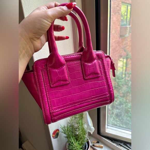 Mini Pink Handbag - Picture 8 of 9